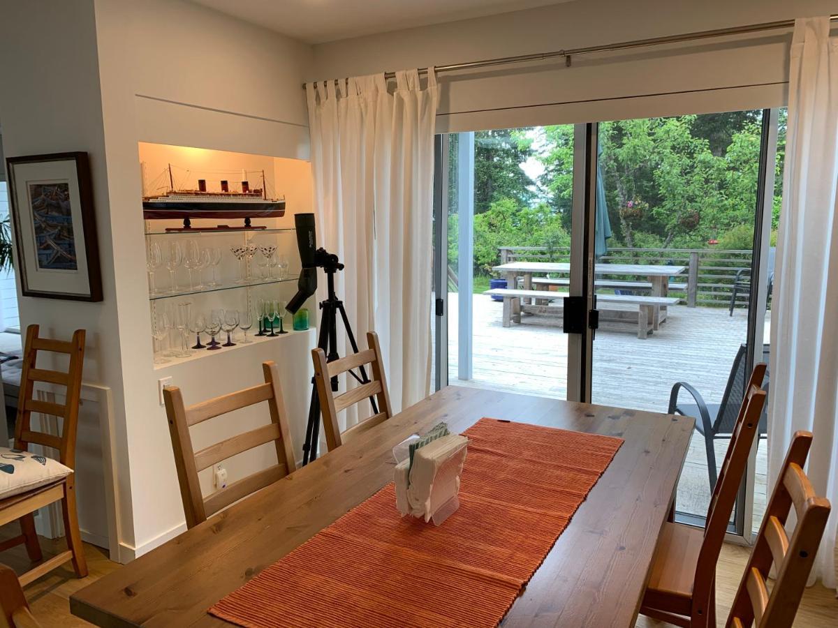 Forest By The Sea Rentals Merville エクステリア 写真
